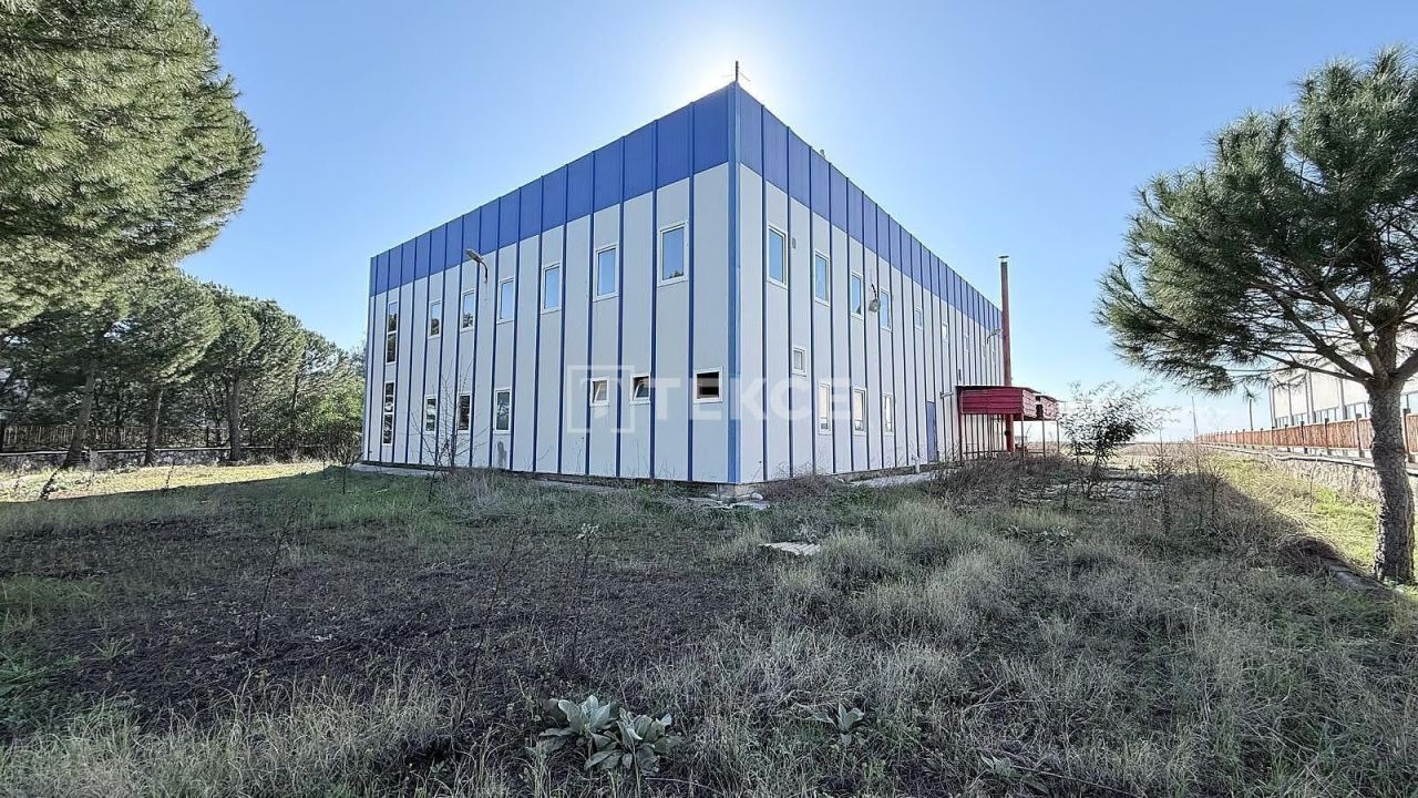 Производство Менемен, Турция, 1 100 м² - фото 2