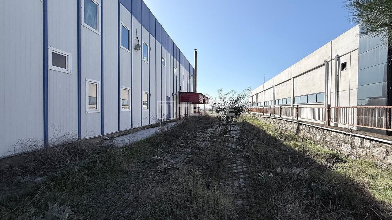 Производство Менемен, Турция, 1 100 м² - фото 3