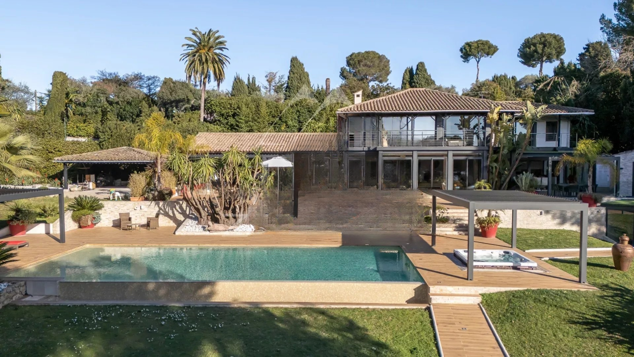 Квартира в Каннах, Франция, 300 м² - фото 1