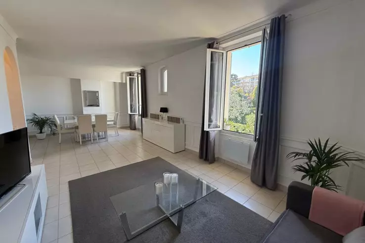 Квартира в Каннах, Франция, 80 м² - фото 1