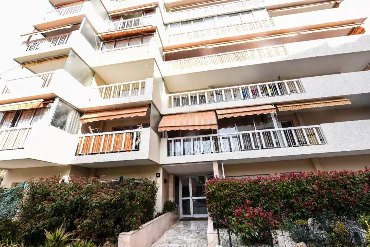 Квартира в Каннах, Франция, 28 м² - фото 1