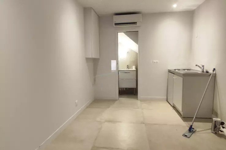 Квартира в Каннах, Франция, 12 м² - фото 1