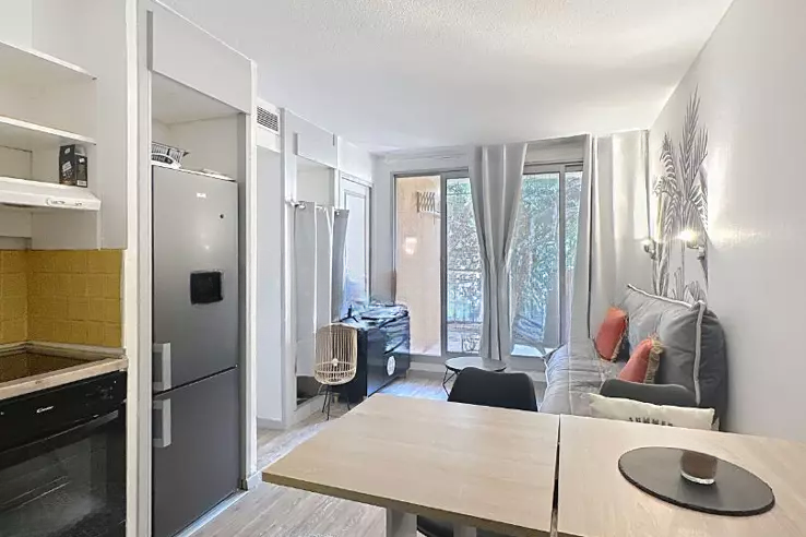 Квартира в Каннах, Франция, 28 м² - фото 1