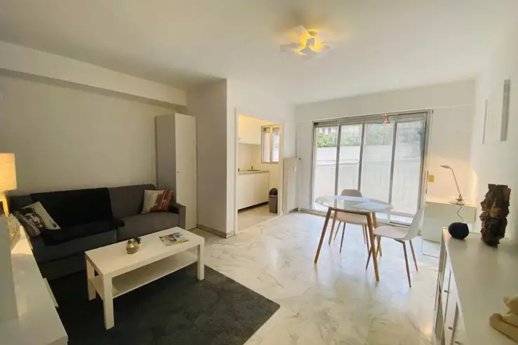 Квартира в Каннах, Франция, 30 м² - фото 1