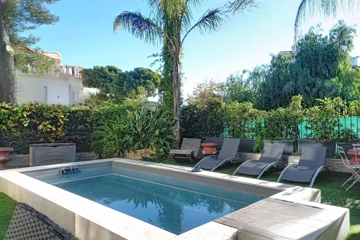 Квартира в Каннах, Франция, 140 м² - фото 1