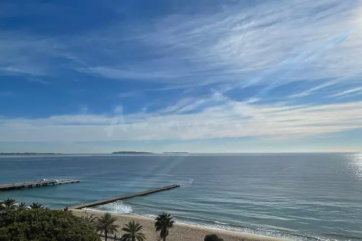 Квартира в Каннах, Франция, 65 м² - фото 1