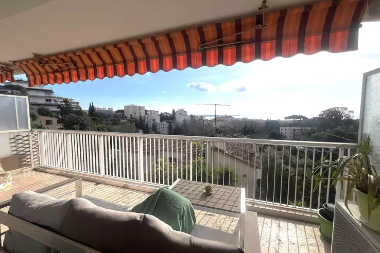 Квартира в Каннах, Франция, 74 м² - фото 1