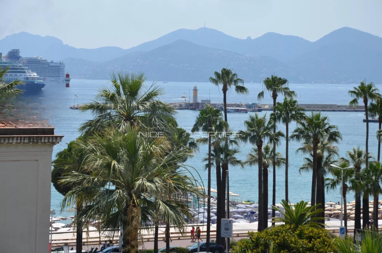 Квартира в Каннах, Франция, 165 м² - фото 1