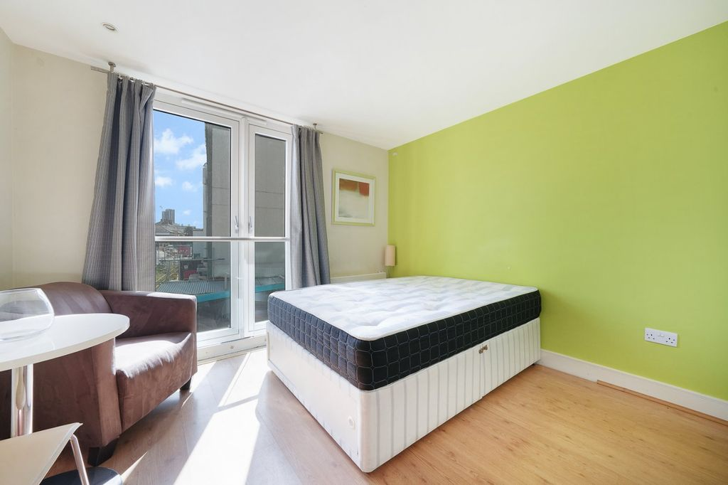 Квартира в Лондоне, Великобритания, 36 м² - фото 1