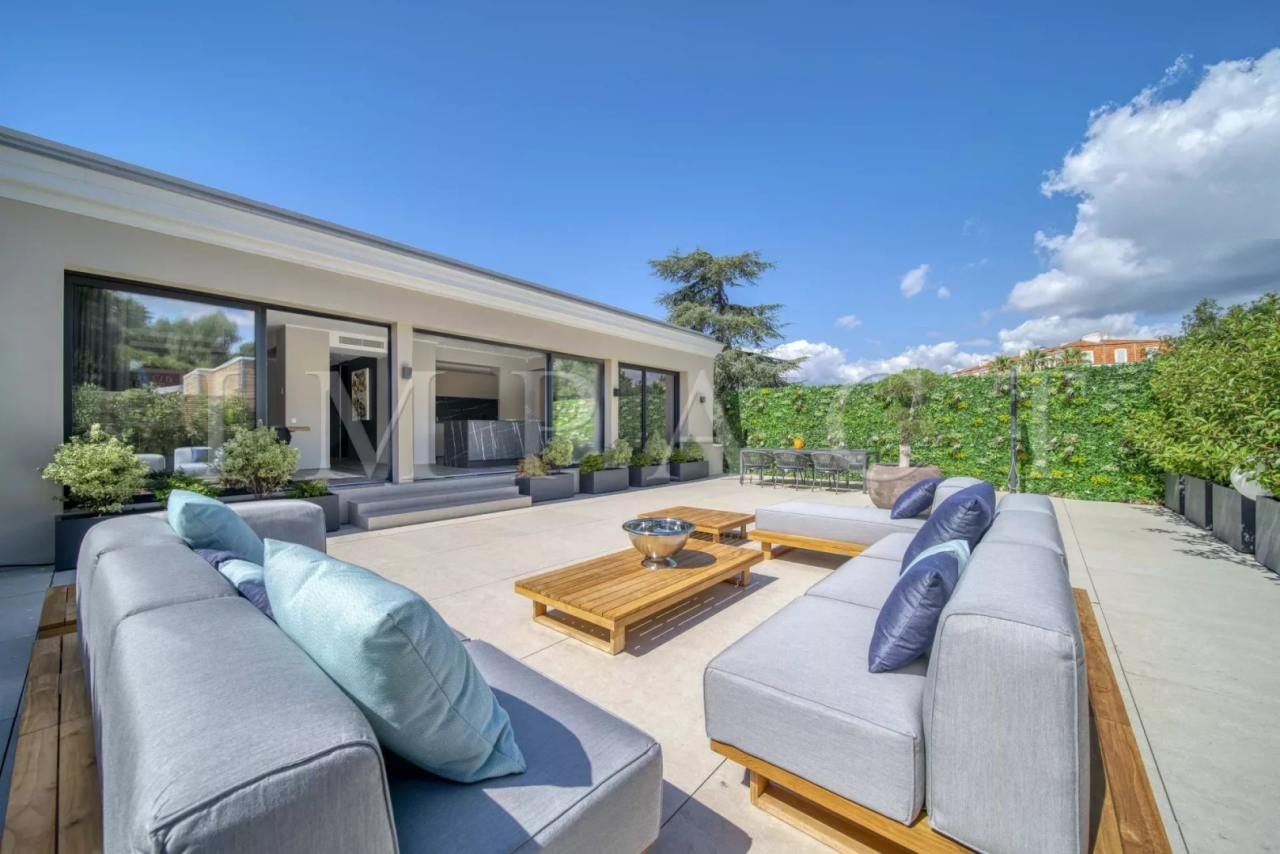 Квартира в Каннах, Франция, 125 м² - фото 1