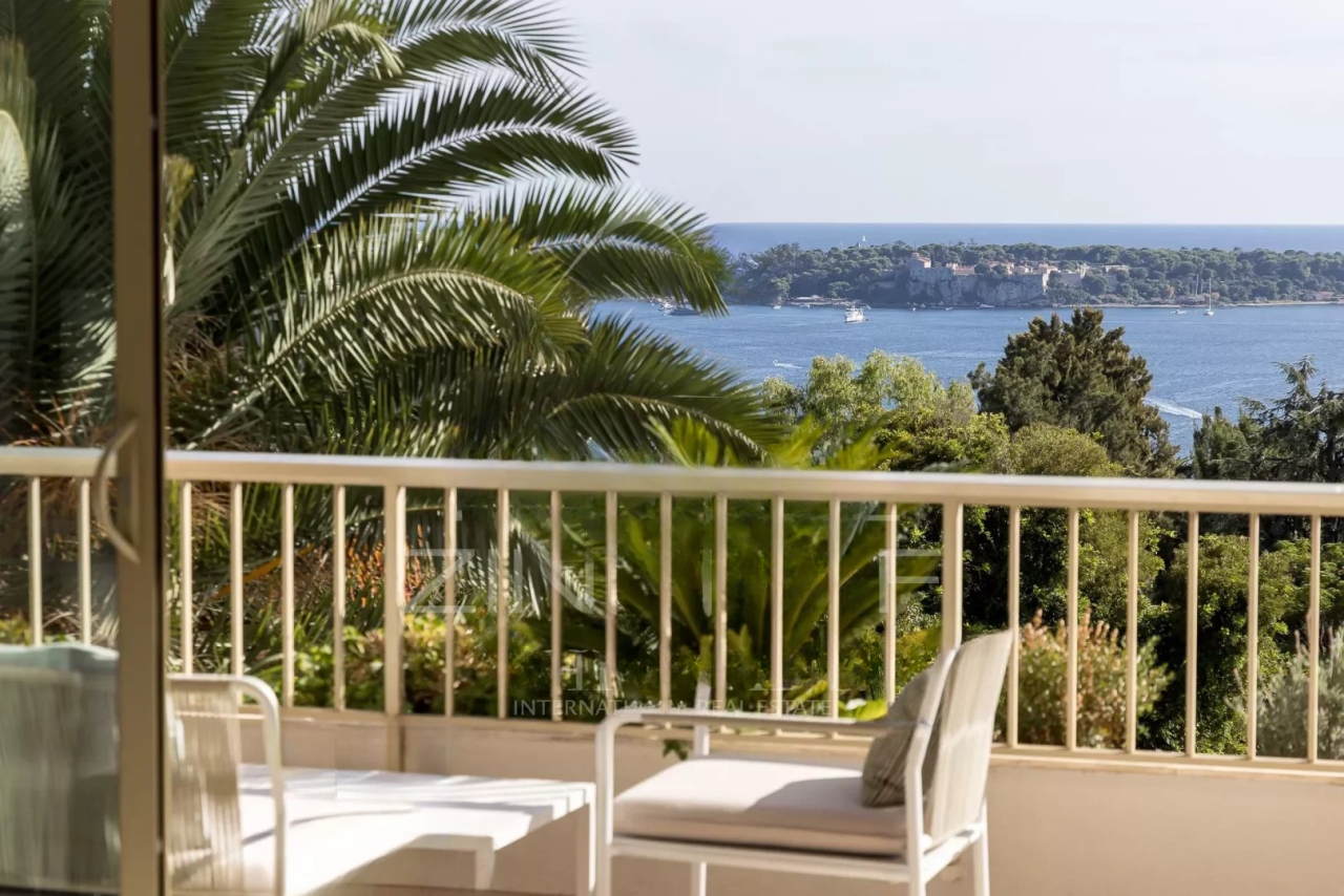 Квартира в Каннах, Франция, 122 м² - фото 1