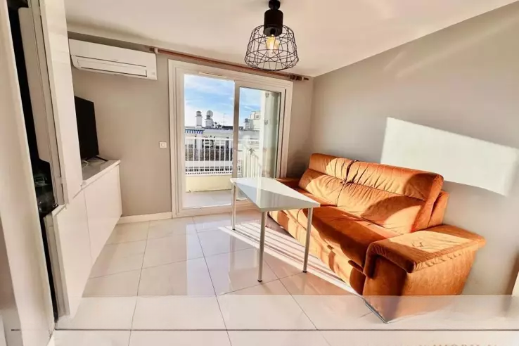 Квартира в Каннах, Франция, 22 м² - фото 1