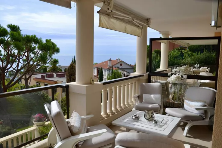 Квартира в Каннах, Франция, 90 м² - фото 1