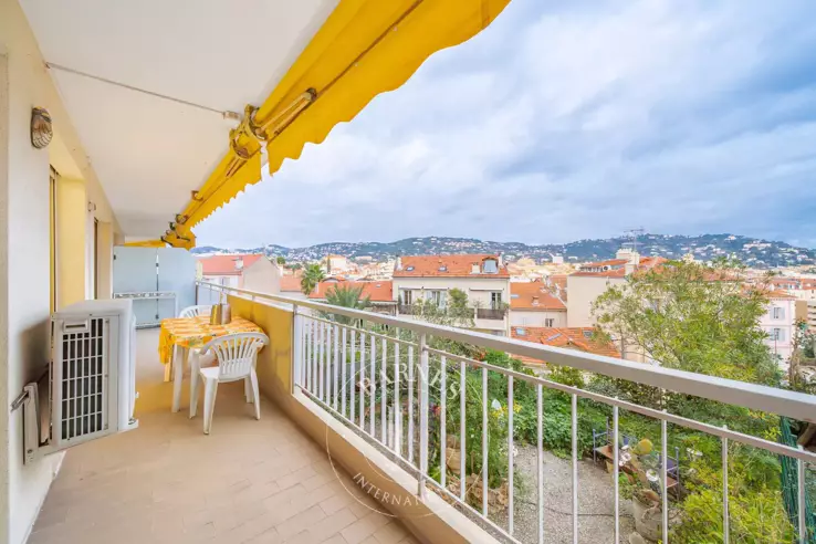 Квартира в Каннах, Франция, 50 м² - фото 1