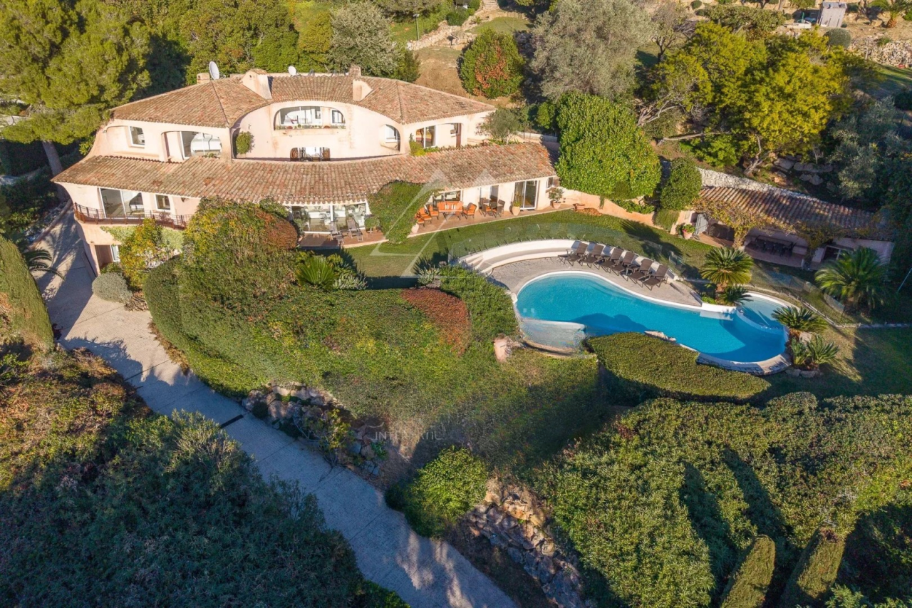 Квартира в Каннах, Франция, 491 м² - фото 1