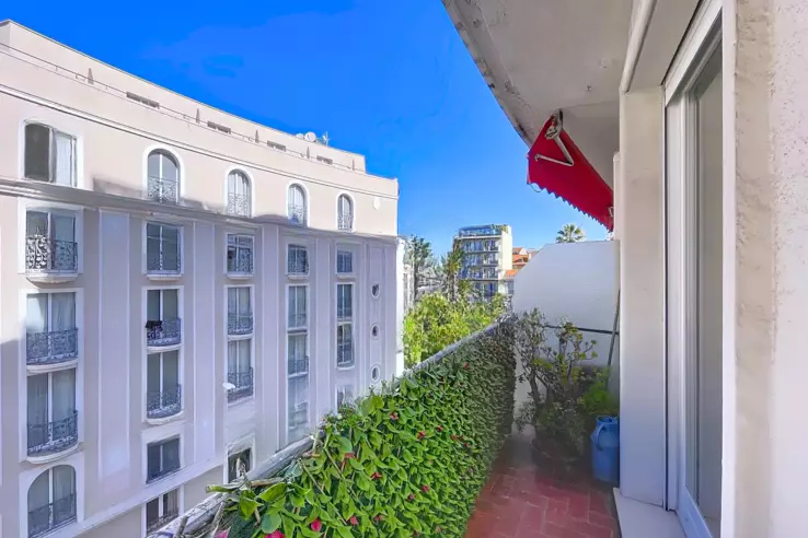 Квартира в Каннах, Франция, 63 м² - фото 1