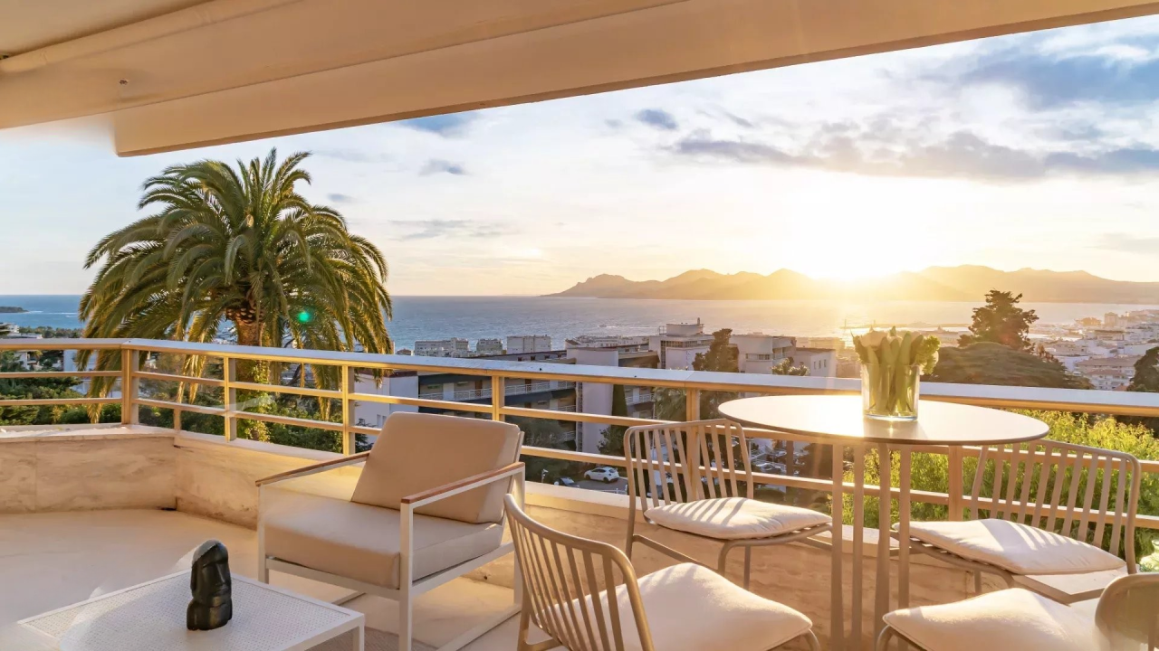 Квартира в Каннах, Франция, 140 м² - фото 1