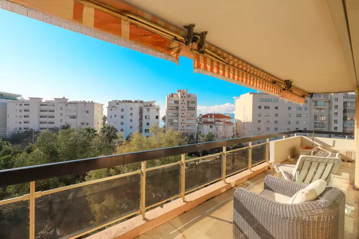 Квартира в Каннах, Франция, 104 м² - фото 1