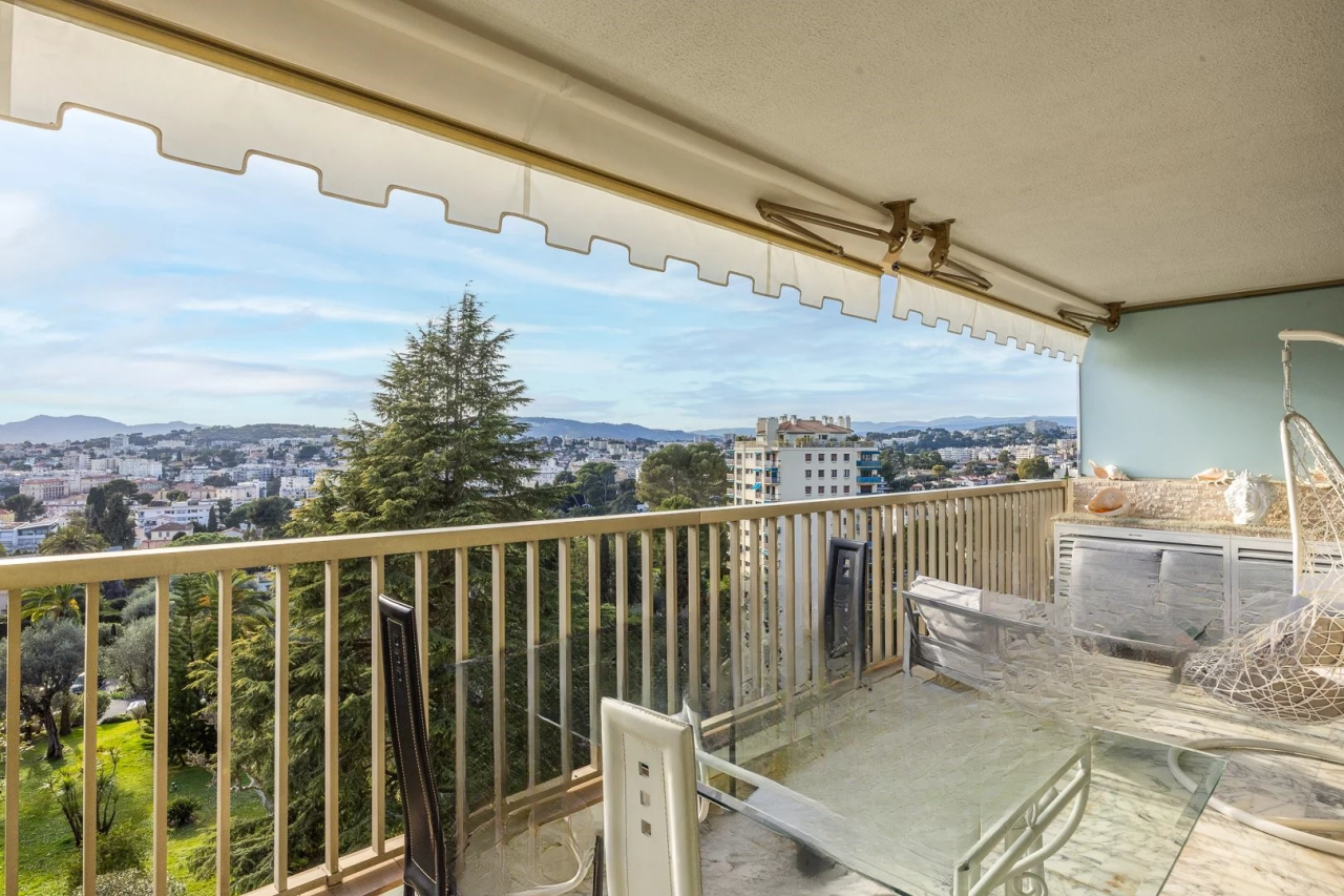 Квартира в Каннах, Франция, 106 м² - фото 1