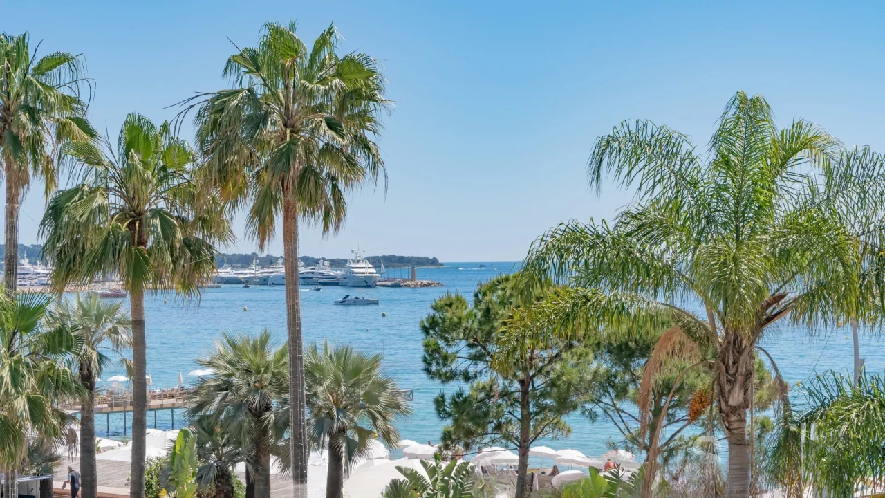 Квартира в Каннах, Франция, 88 м² - фото 1