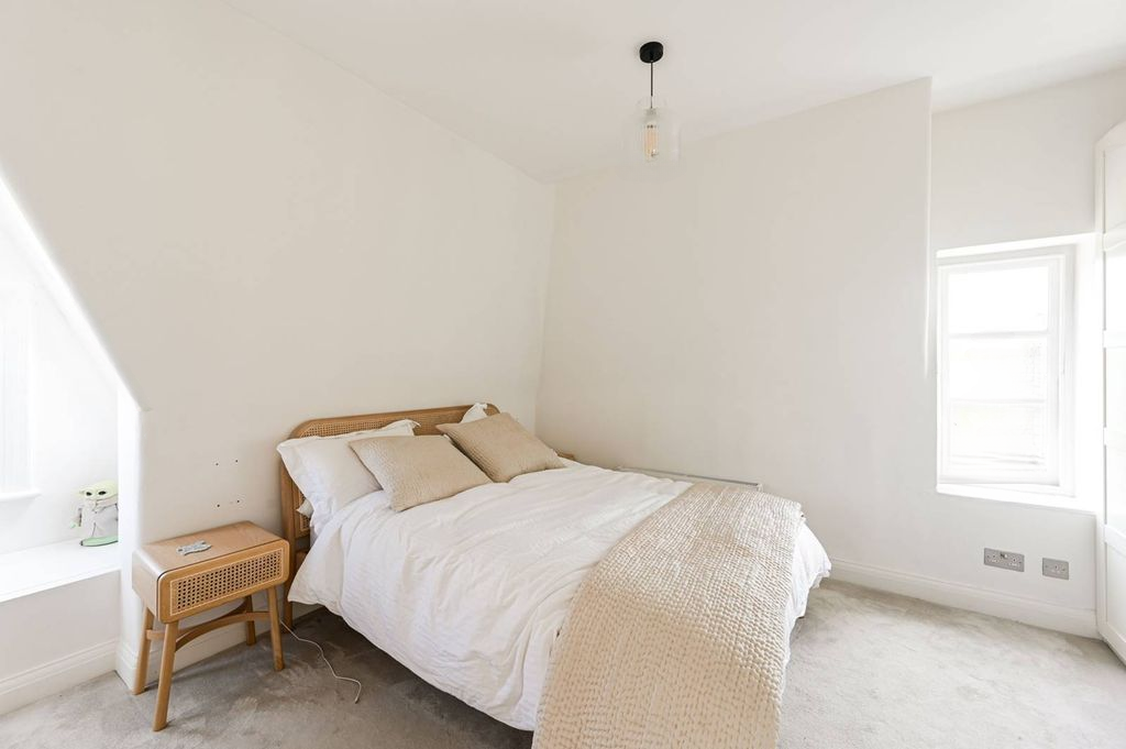 Квартира в Лондоне, Великобритания, 70 м² - фото 2