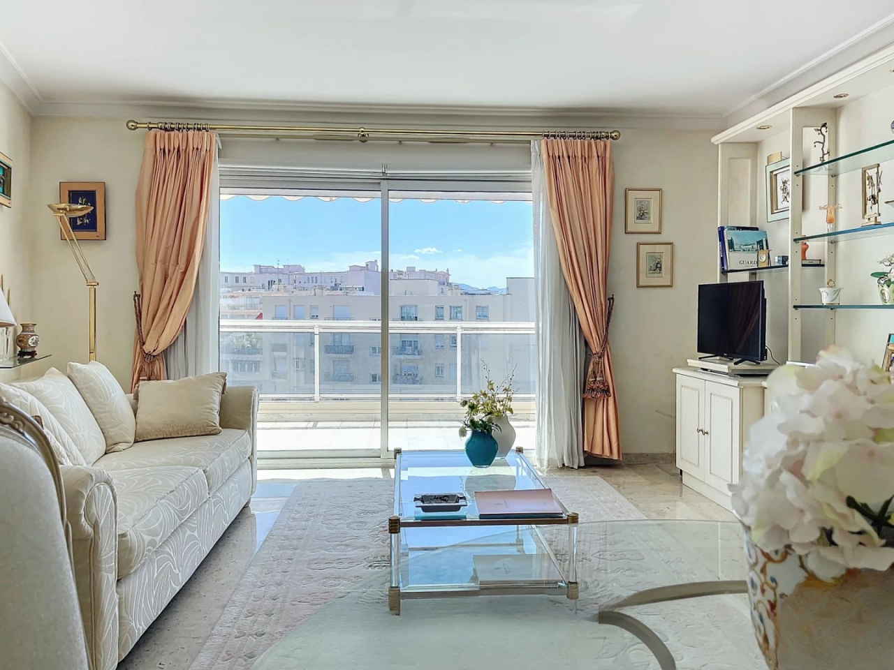 Квартира в Каннах, Франция, 76 м² - фото 2