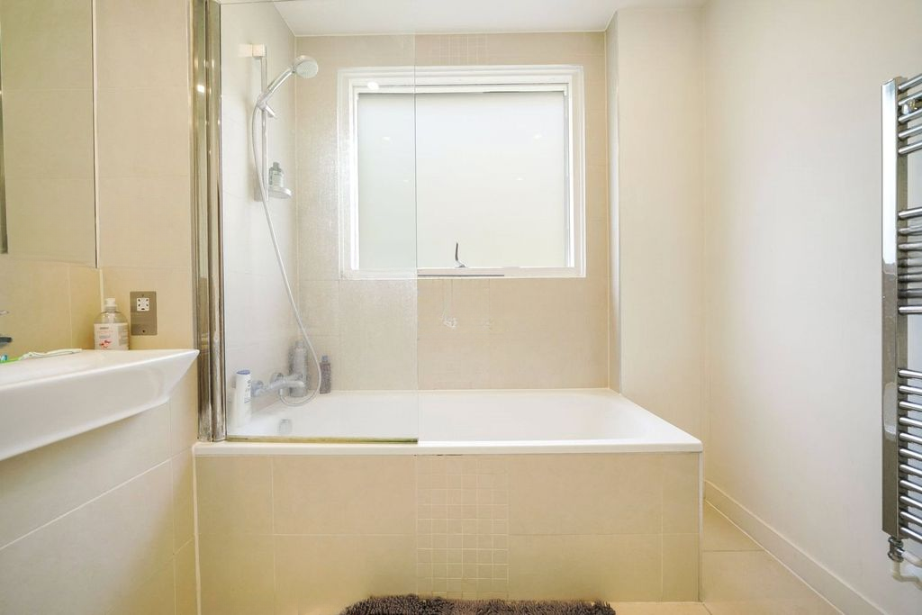 Квартира в Лондоне, Великобритания, 64 м² - фото 2