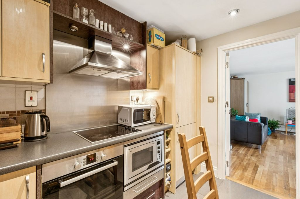 Квартира в Лондоне, Великобритания, 51 м² - фото 2