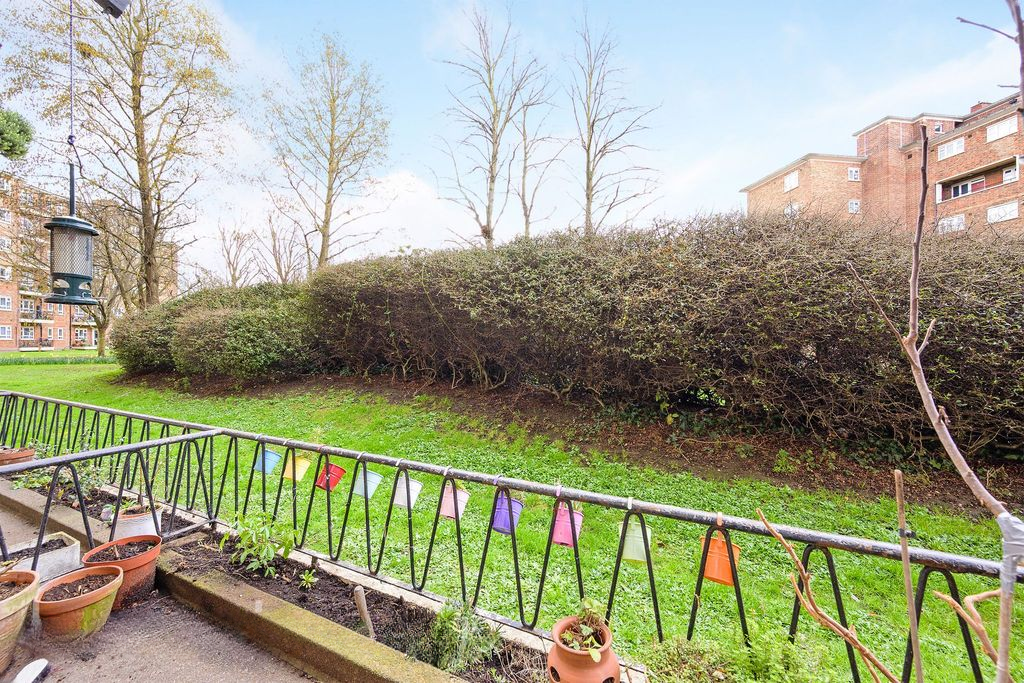 Квартира в Лондоне, Великобритания, 33 м² - фото 2