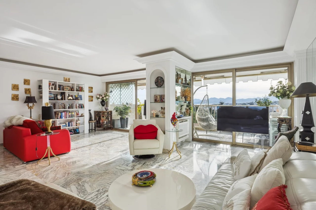 Квартира в Каннах, Франция, 106 м² - фото 2