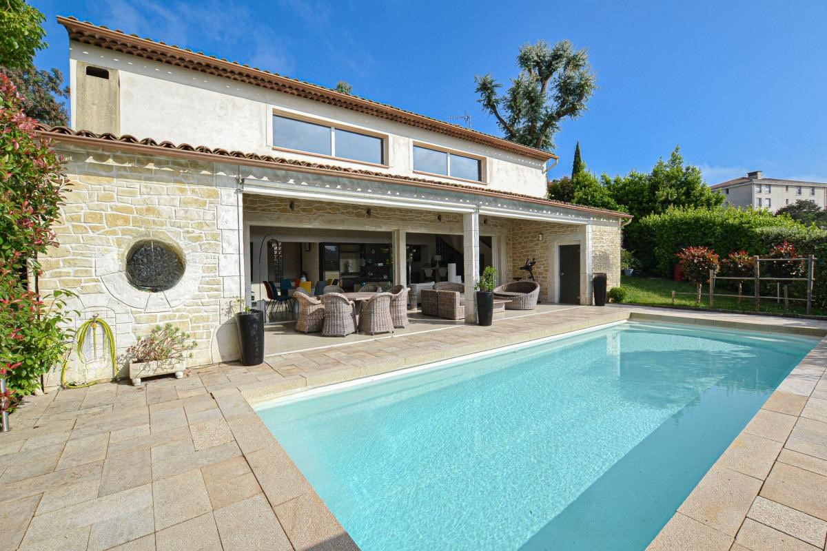 Квартира в Каннах, Франция, 208 м² - фото 2