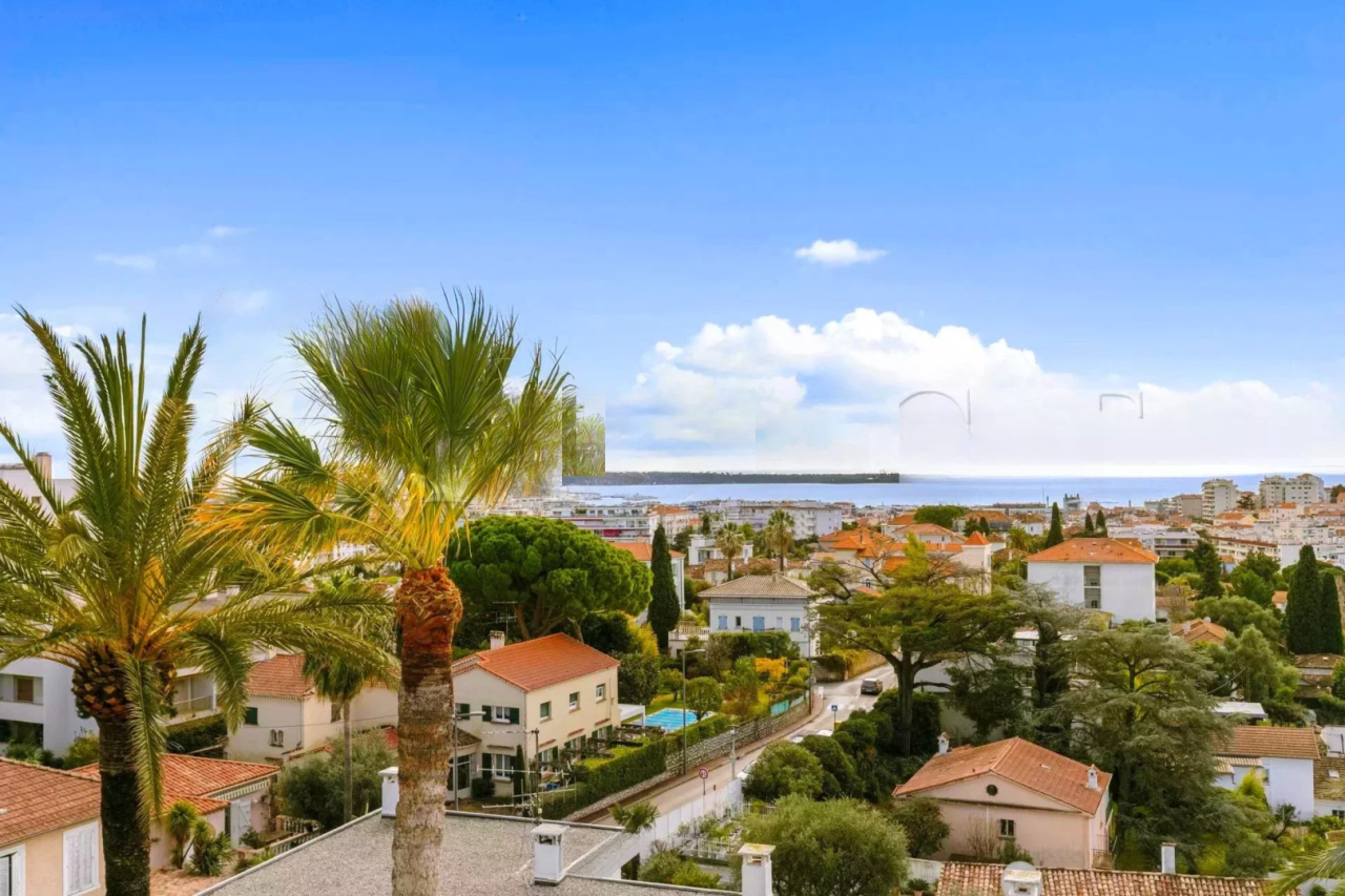 Квартира в Каннах, Франция, 108 м² - фото 2