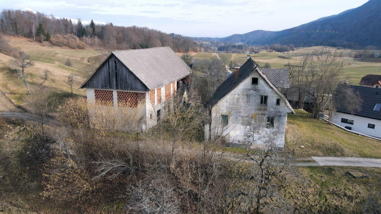 Земля в Брде, Словения, 2 720 м² - фото 3