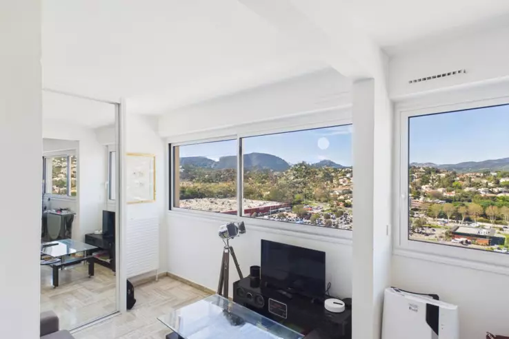 Квартира в Каннах, Франция, 27 м² - фото 2