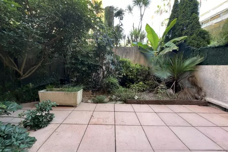 Квартира в Каннах, Франция, 42 м² - фото 2