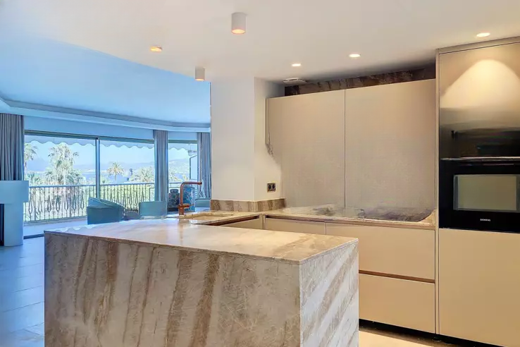 Квартира в Каннах, Франция, 95 м² - фото 2