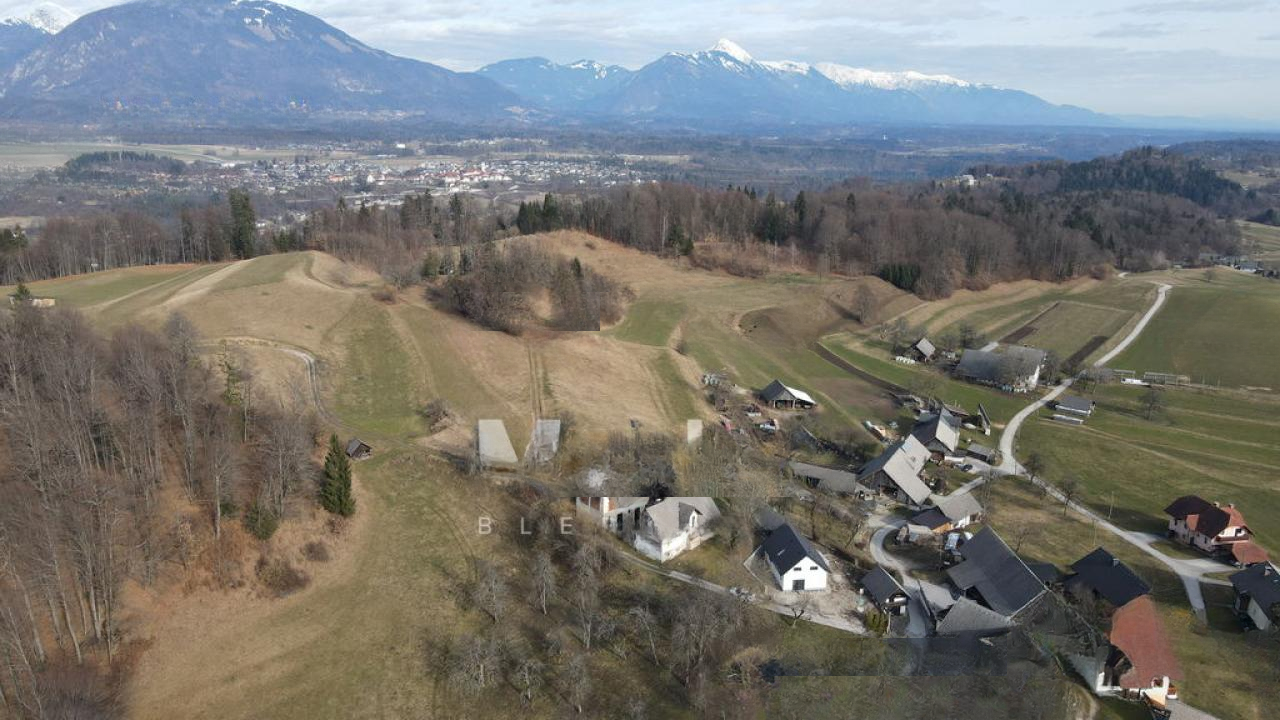 Земля в Брде, Словения, 2 720 м² - фото 5