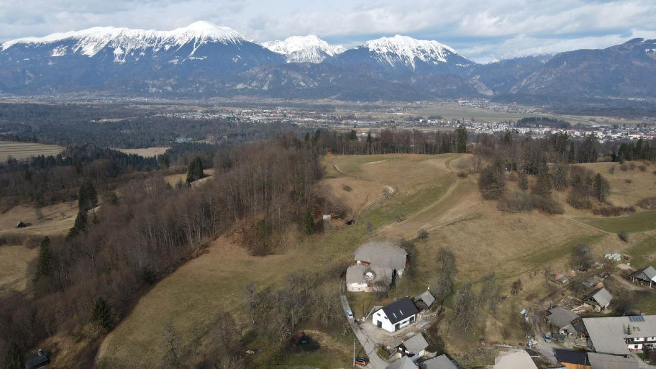 Земля в Брде, Словения, 2 720 м² - фото 7