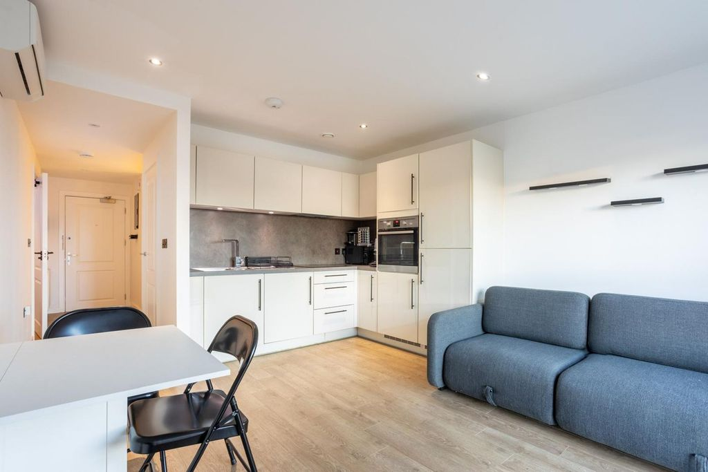 Квартира в Лондоне, Великобритания, 37 м² - фото 7