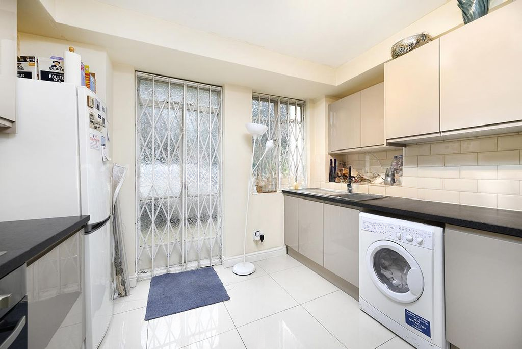 Квартира в Лондоне, Великобритания, 70 м² - фото 8