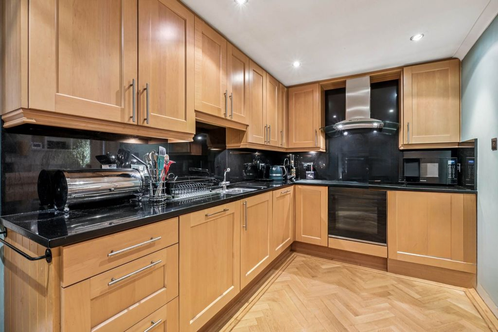 Квартира в Лондоне, Великобритания, 99 м² - фото 8