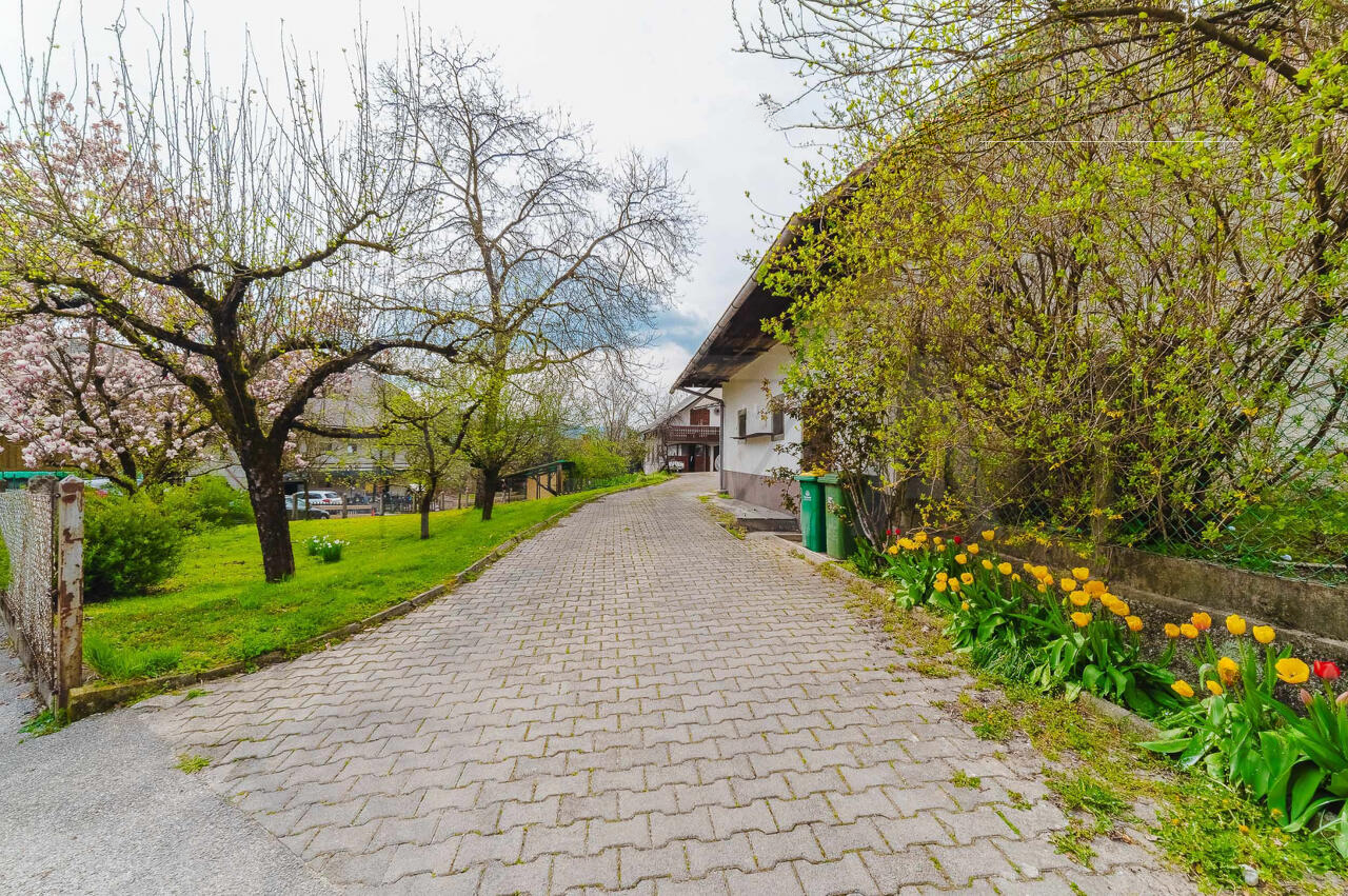 Земля в Радовлице, Словения, 2 096 м² - фото 8