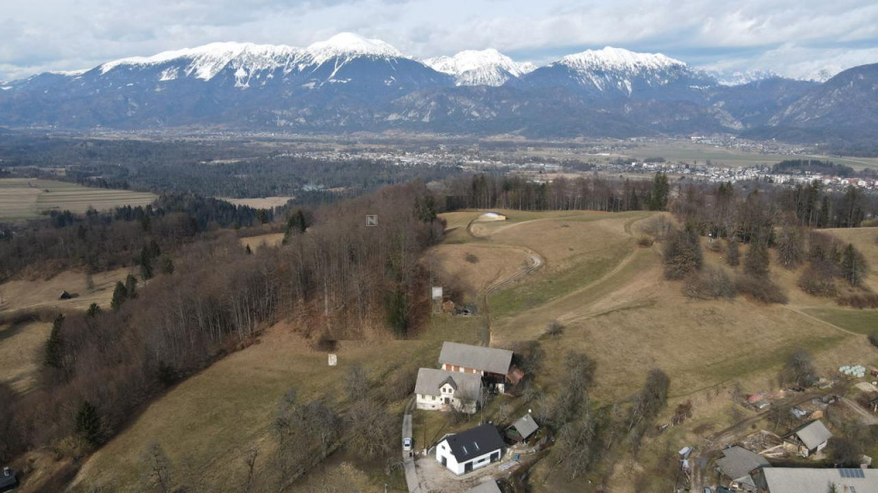 Земля в Брде, Словения, 2 720 м² - фото 9