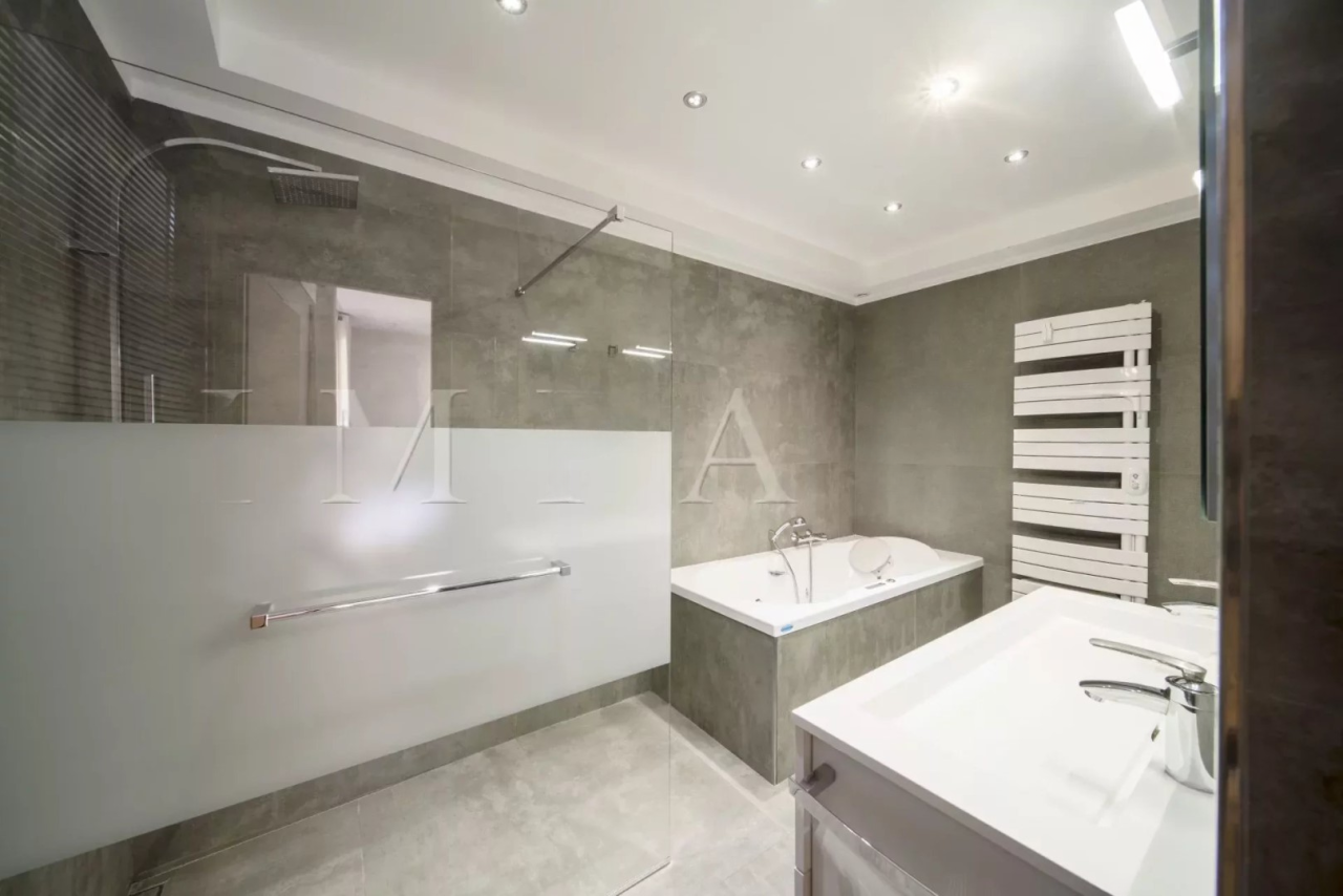 Квартира в Каннах, Франция, 124 м² - фото 11