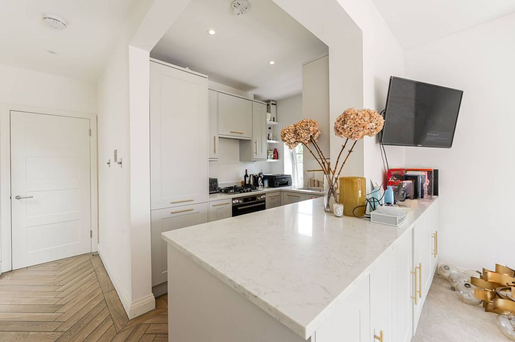 Квартира в Лондоне, Великобритания, 70 м² - фото 11