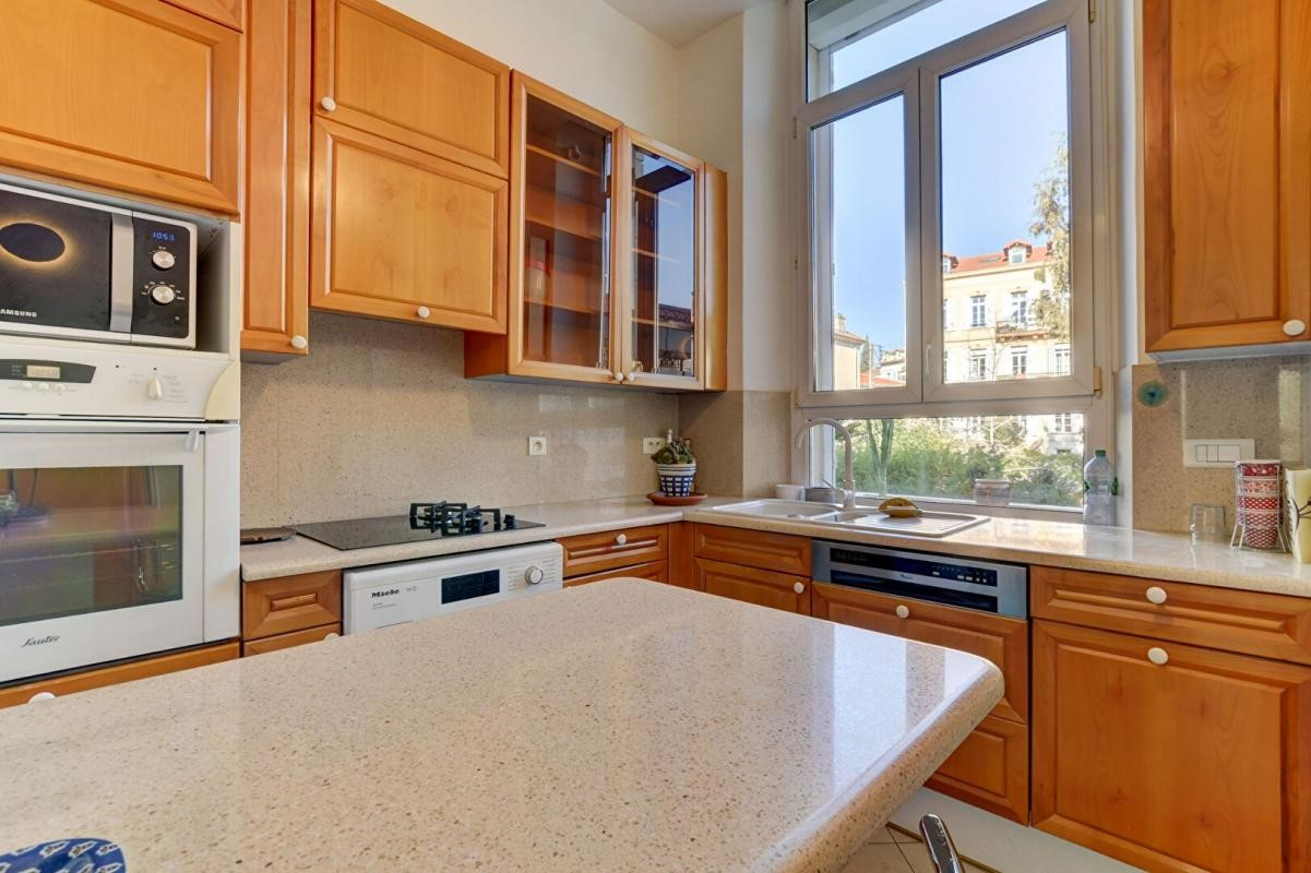 Квартира в Каннах, Франция, 139 м² - фото 11