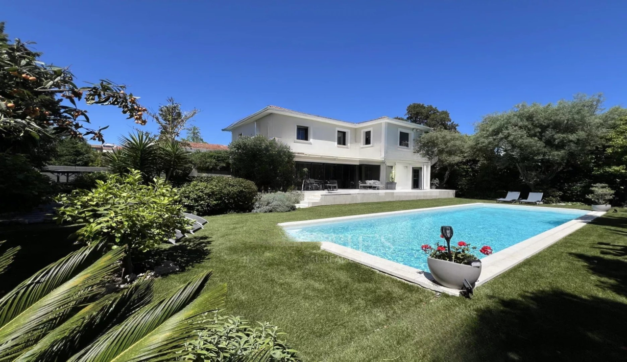 Квартира в Каннах, Франция, 193 м² - фото 11