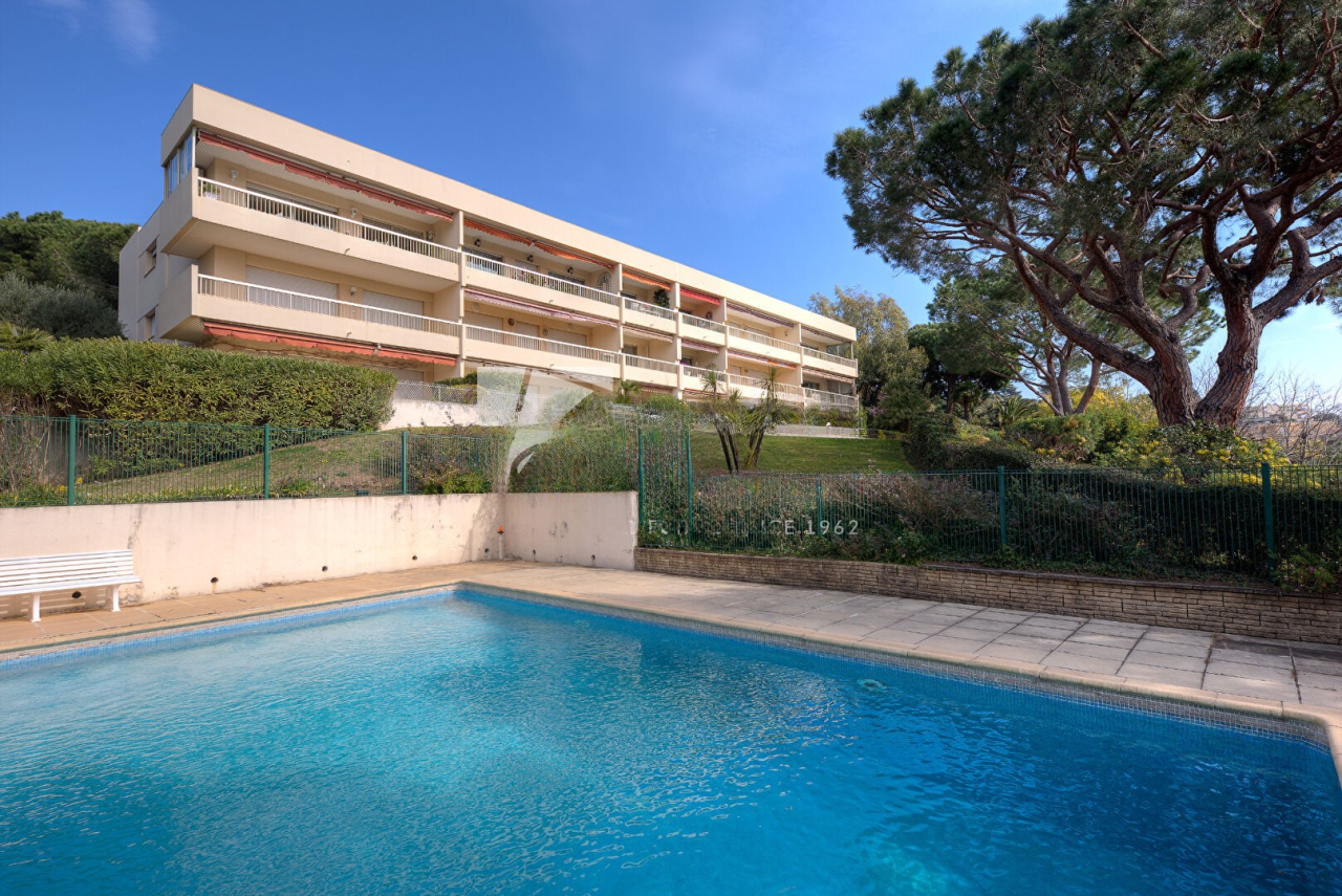 Квартира в Каннах, Франция, 89 м² - фото 13