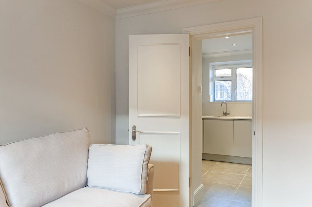 Квартира в Лондоне, Великобритания, 38 м² - фото 17