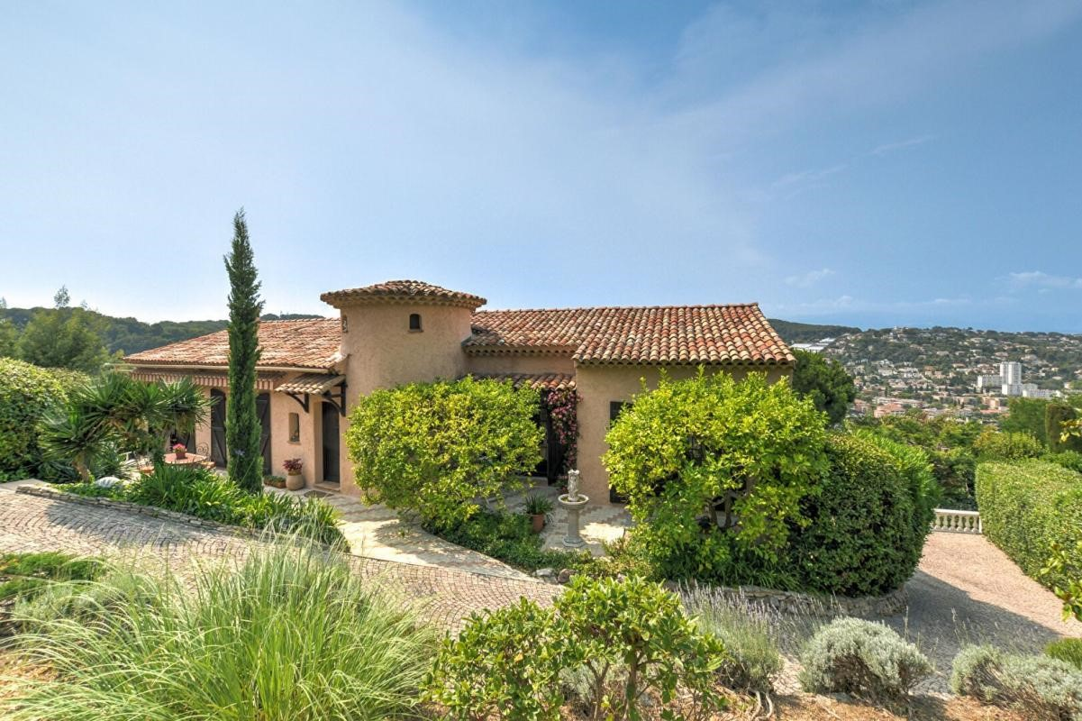 Квартира в Каннах, Франция, 231 м² - фото 18